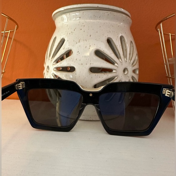 MAX MIRA Spark-7 Rectangular Sunglasses(NWOT) - Picture 10 of 12